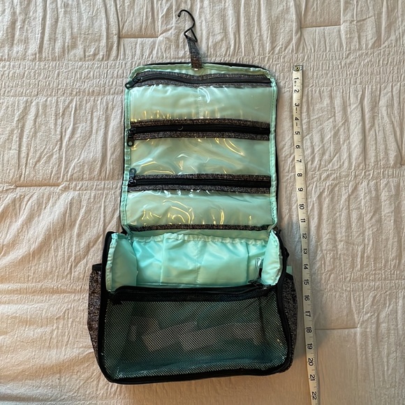Hanging Travel Toiletry Bag - Picture 10 of 13